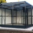 Voli&egrave;re in antraciet alu b306xd310xh200cm met afgeschuinde voorkant